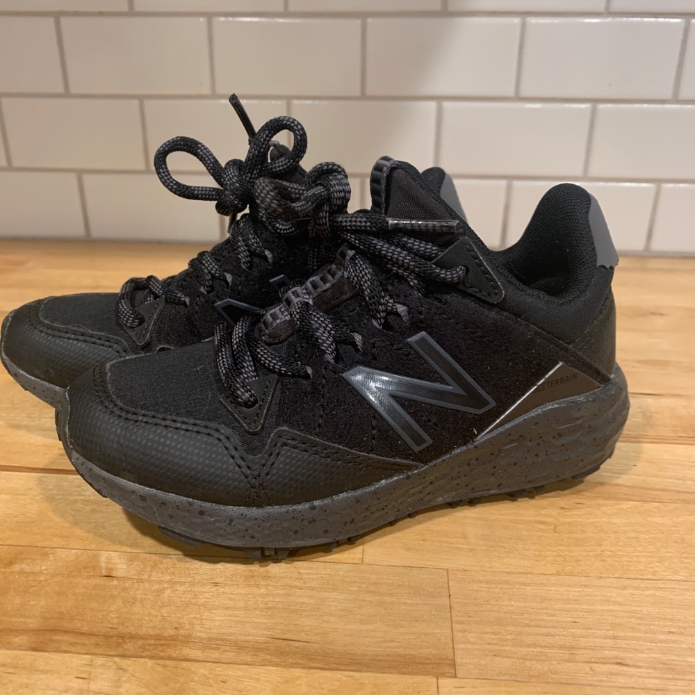 New balance kids shoes. Practically new.